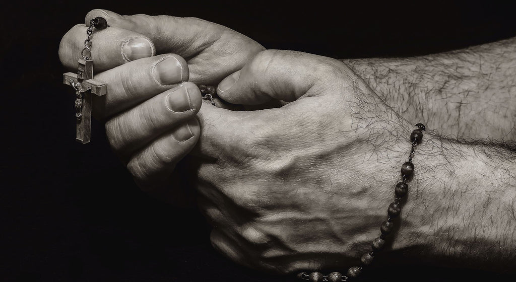 WHAT IS RELIGIOUS JEWELRY? WHERE CAN I BUY THEM?-Gthic.com