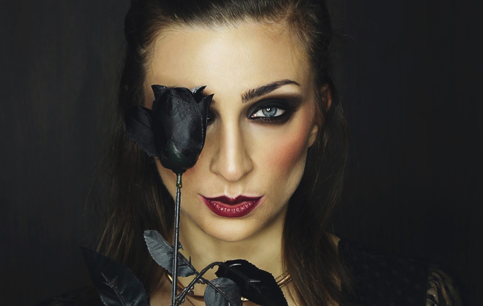 Exploring the Mystique of Gothic Earrings-Gthic.com