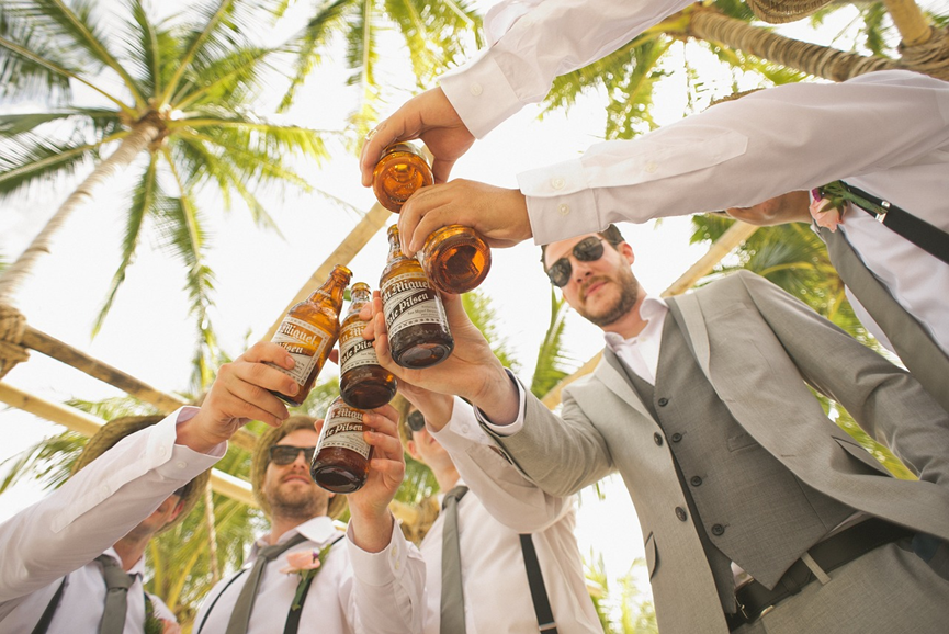 Several men wearing attires at a formal  dinner - Gthic.com