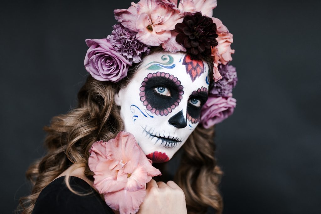 sugar skull face paint with flowers