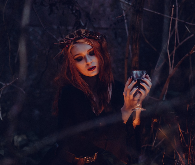 How to Dress Darkwave Goth Fashion: A Complete Guide to Goth Styles - Gthic.com