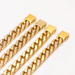 close-up-shot-of-gold-chains