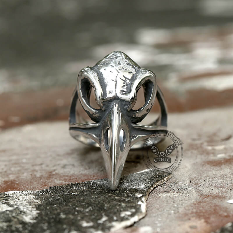 RAVEN BEAK SKULL STAINLESS STEEL RING - GTHIC