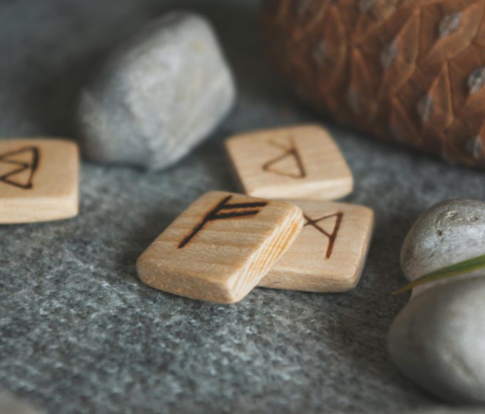 viking fehu runes-Gthic.com